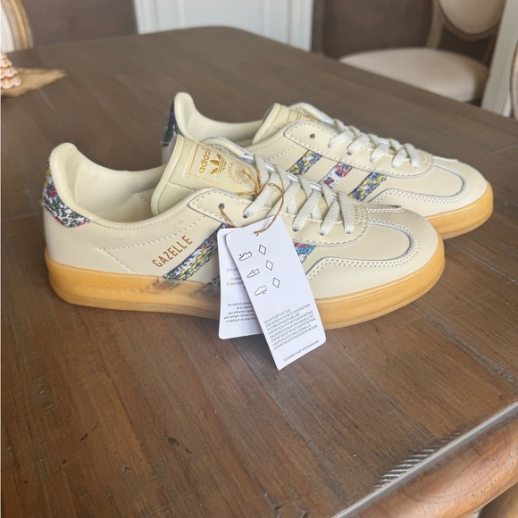 Adidas Gazelle Liberty of London size 7.5 - Picture 3 of 9